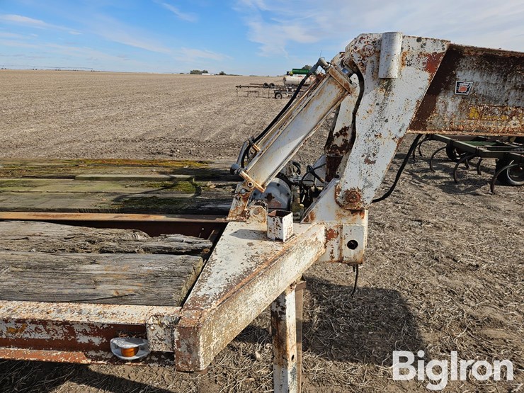 1969-shop-built-trailer-image-12