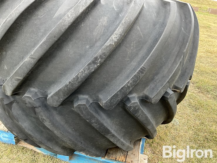 goodyear-66x43.00-25-flotation-terra-tire-w/8-bolt-rim-image-9