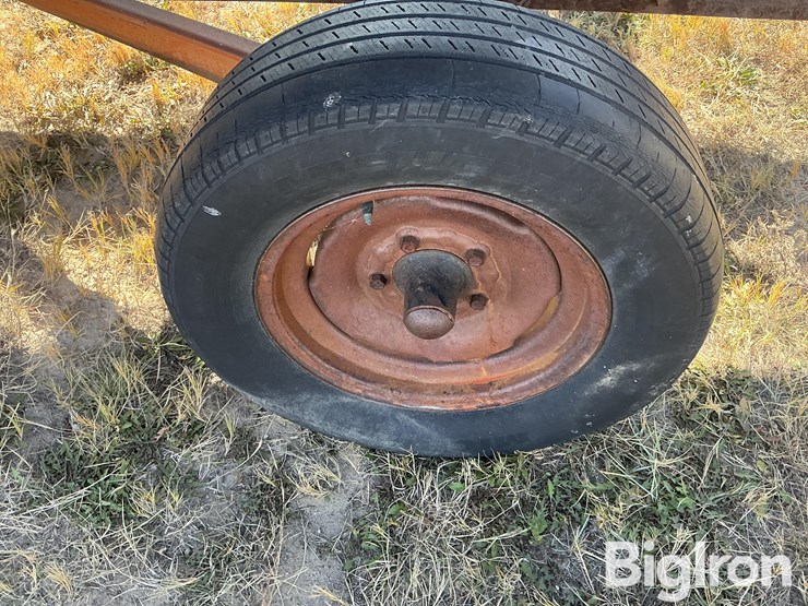 new-holland-180-image-17