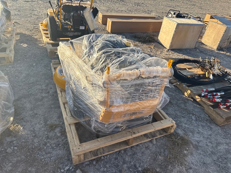 #23-•-unused-dewalt-dw33-walk-behind-zero-turn-mower-inv#32773-image-3