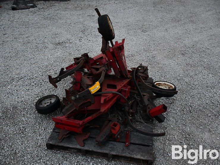 international-183-image-10