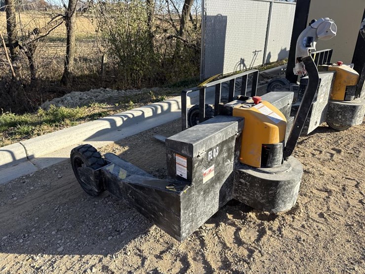 #3295-•-electric-pallet-jack-image-4