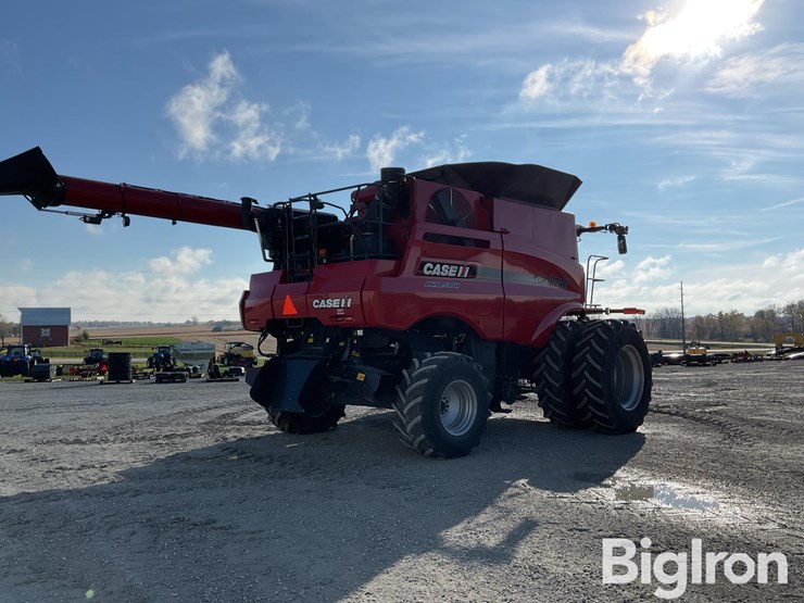 2016-case-ih-8240-image-5