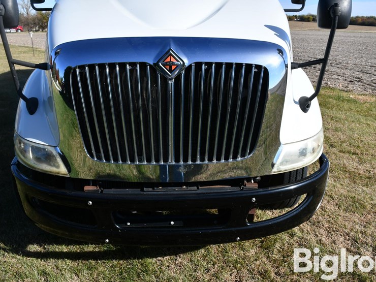 2006-international-8600-image-9