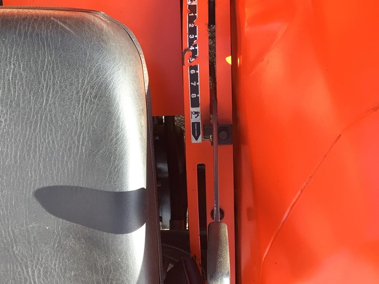 2004-kubota-l3400-image-22