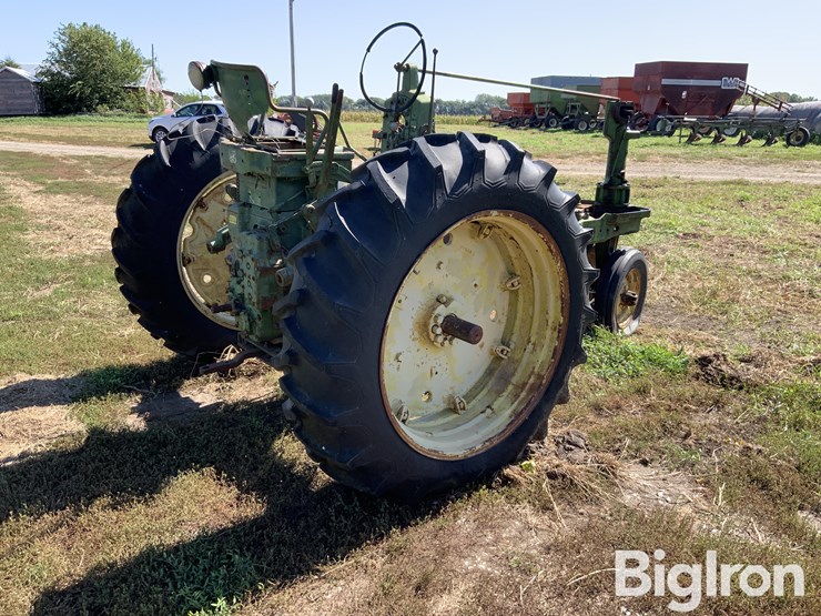 1956-john-deere-720-image-5