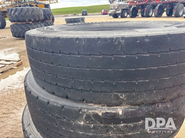 hankook-truck-tires-(dr12560)-image-4