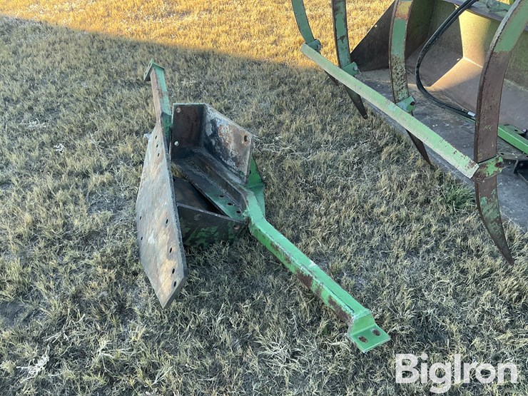 john-deere-158-image-9