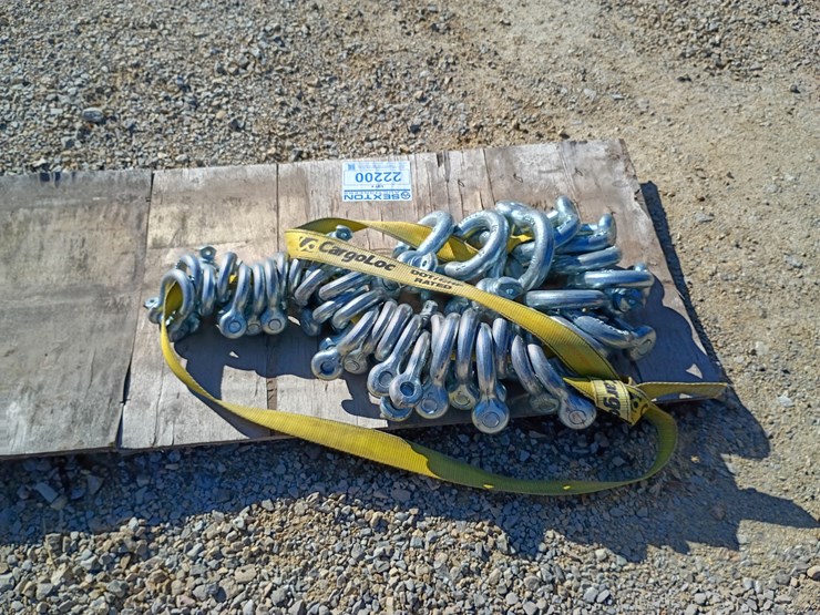 #22200-•-38-assorted-d-links-image-3