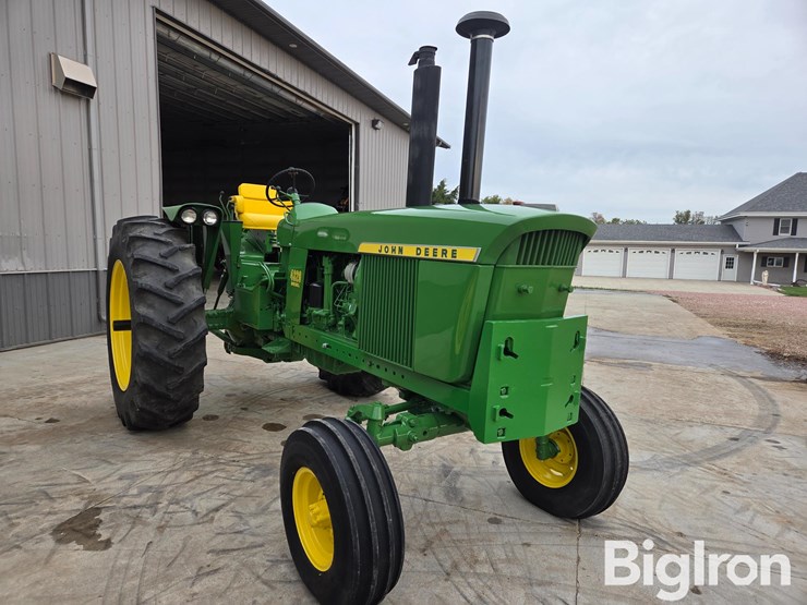 1972-john-deere-4320-image-3