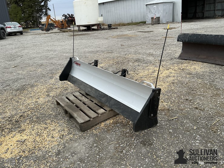 snow-sport-hd-utility-7’-snow-plow-image-1