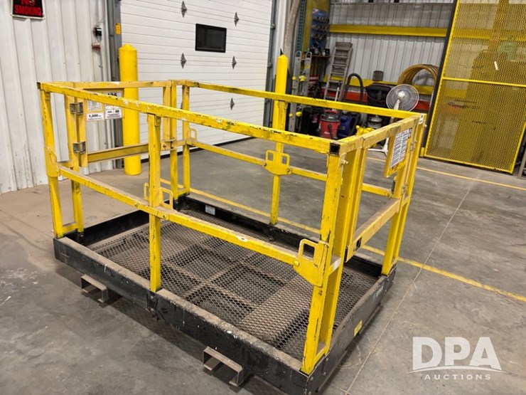 star-man-basket-(dr12633)-image-4