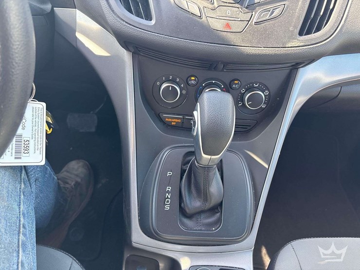 2015-ford-escape-image-15