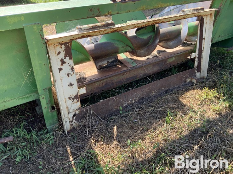 john-deere-444-image-17