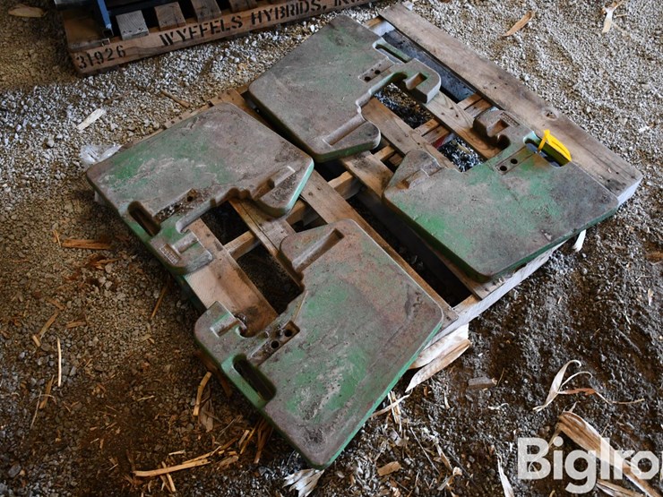 john-deere-suit-case-weights-image-5