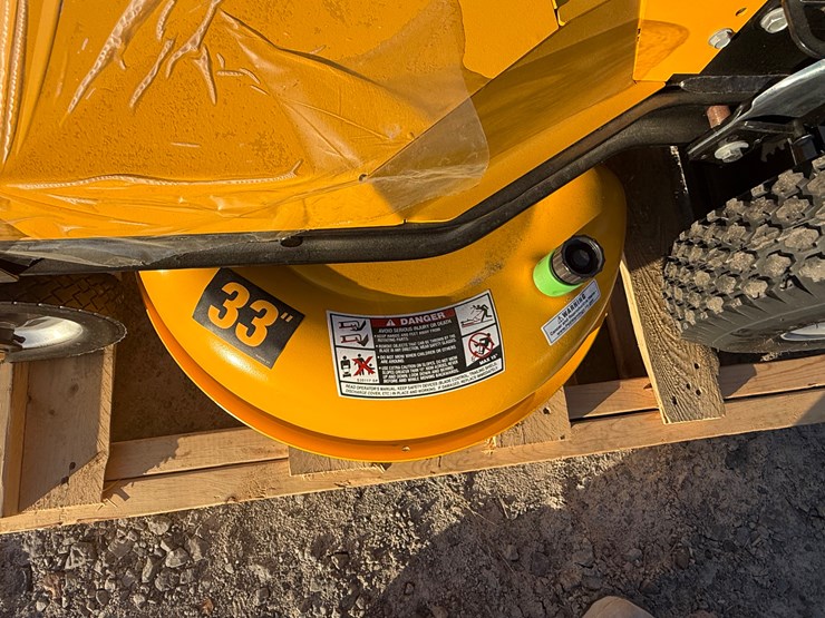 #22-•-unused-dewalt-dw33-walk-behind-zero-turn-mower-inv#32766-image-19