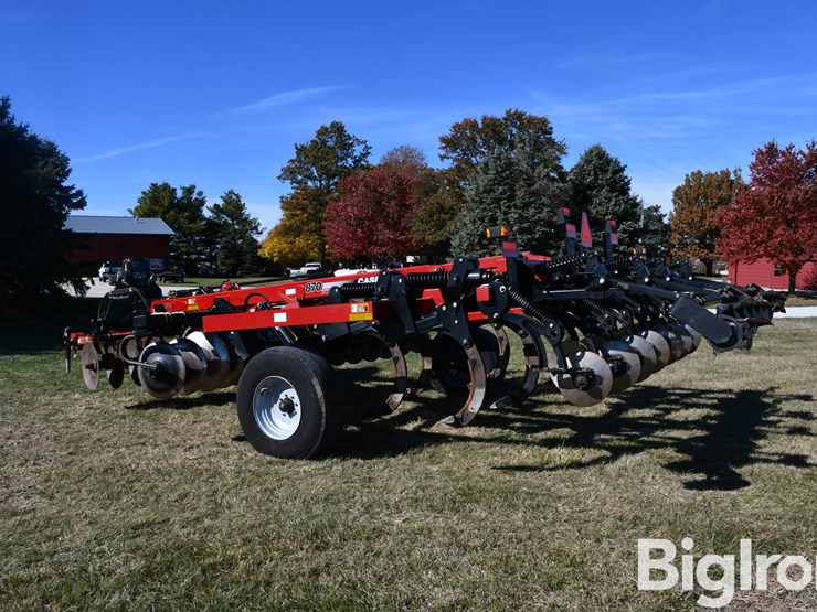 case-ih-870-7-shank-disk-ripper-image-7