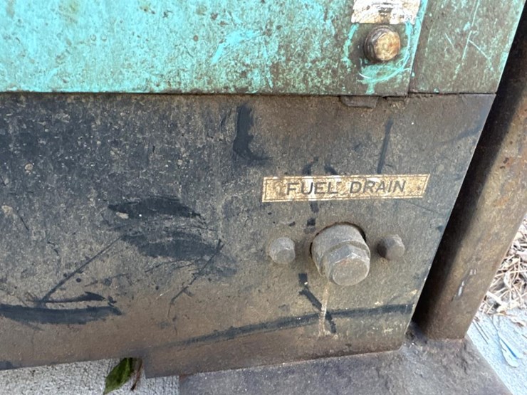 #4295-•-multiquip-sdw-225ss-welder-image-18