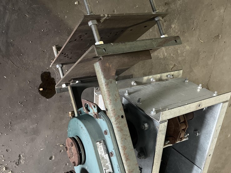 york-elevator-drags-image-13