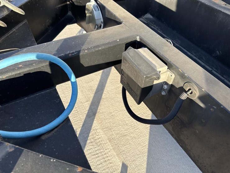 #1472-•-whisperwatt-dca-100ssvu-towable-generator-image-10