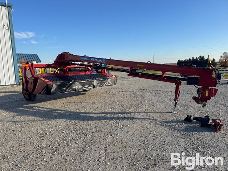 2017-new-holland-313-image-3