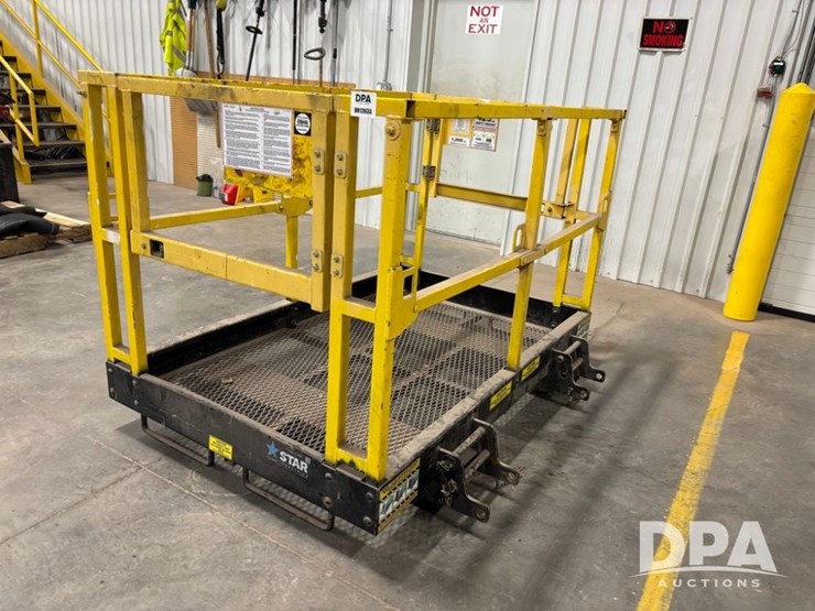 star-man-basket-(dr12633)-image-1