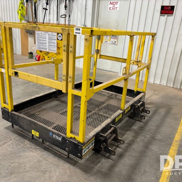 Star Man Basket (DR12633)