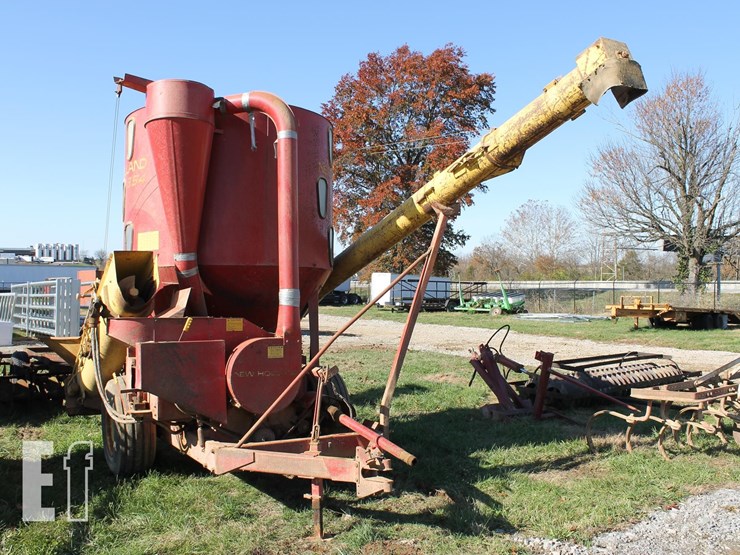 new-holland-354-image-1