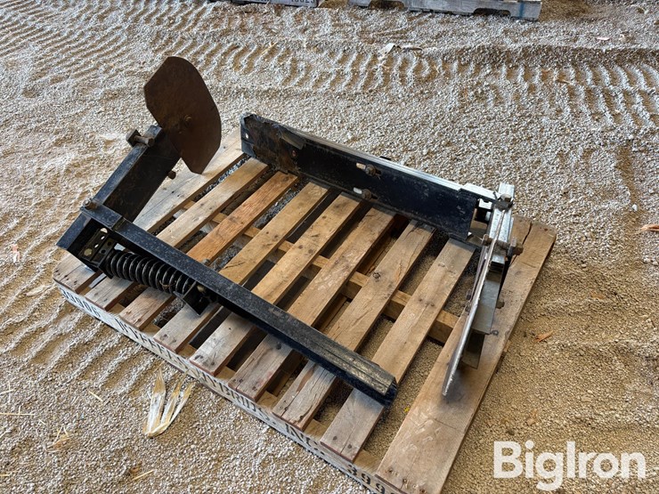 pallet-of-farm-support-image-6