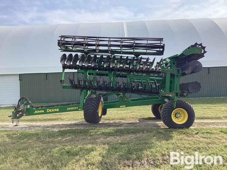 2019-john-deere-2680h-image-8