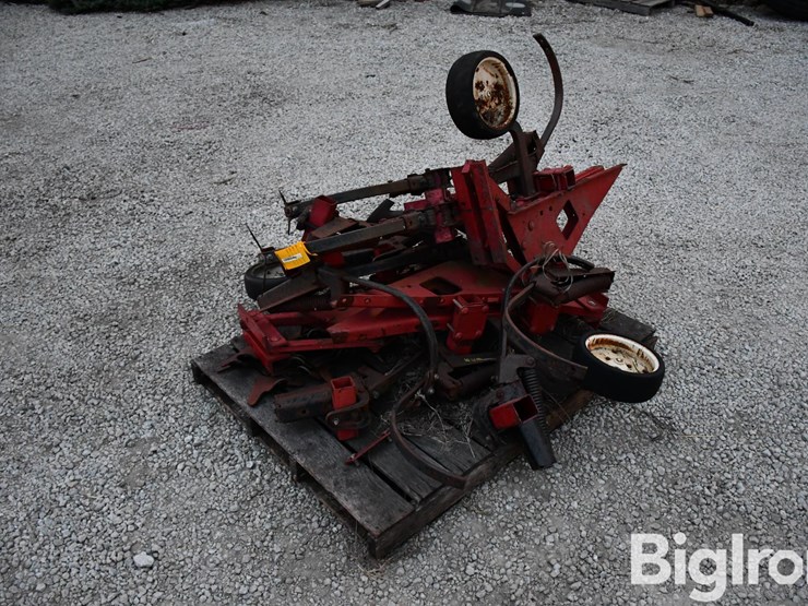 international-183-image-1