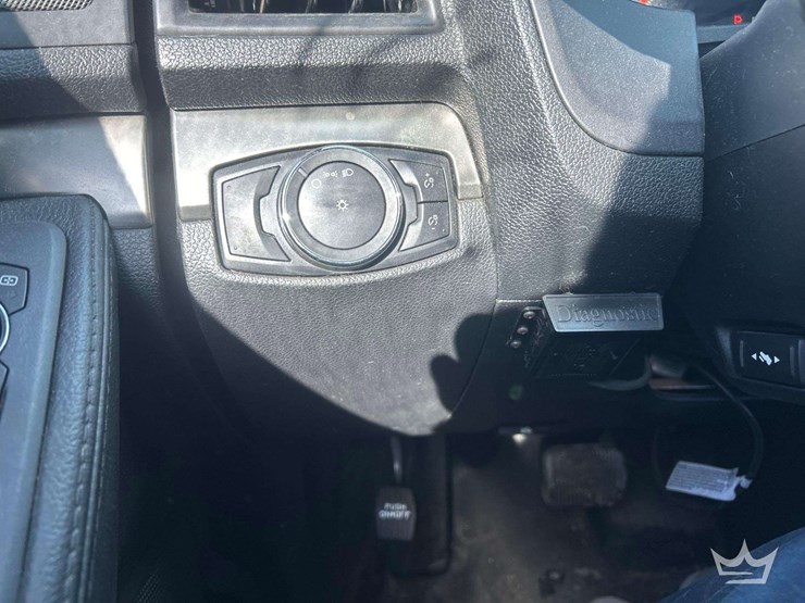 2017-ford-explorer-image-14