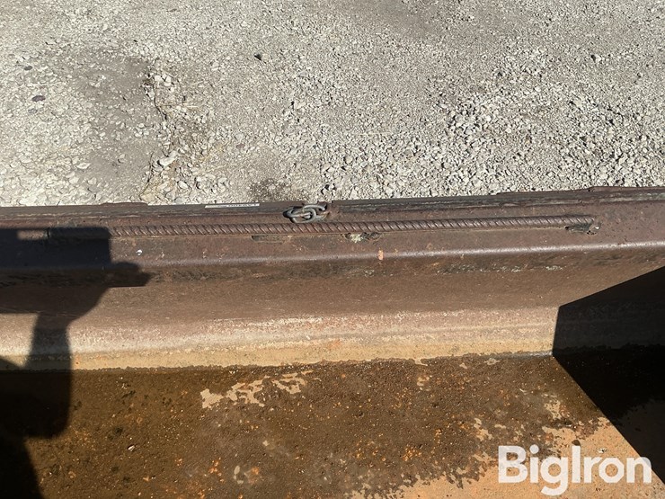 shop-built-66”-bucket-image-11