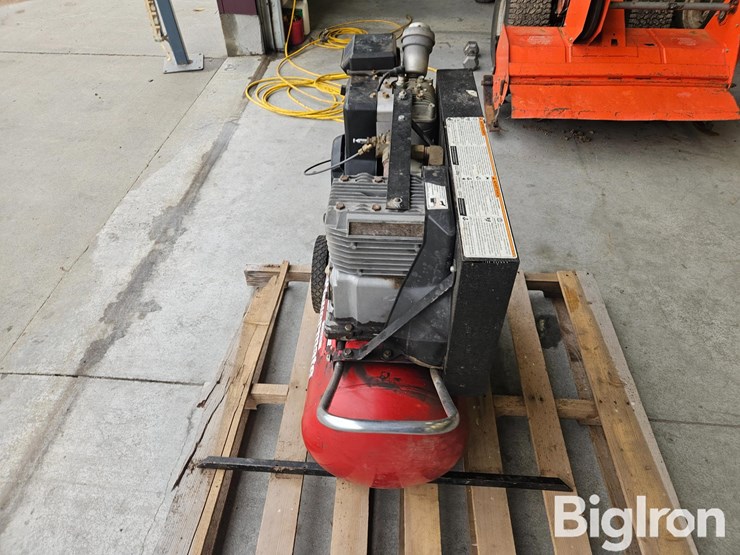 powermate-portable-gas-air-compressor-image-2