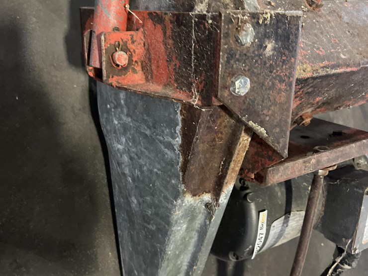 behlen-sweep-auger-image-12