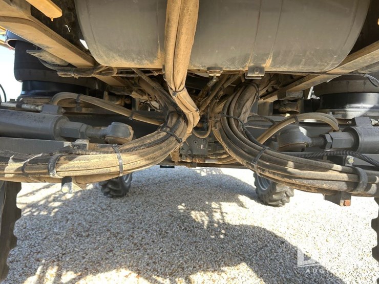 2016-ag-chem-rg1100b-image-58