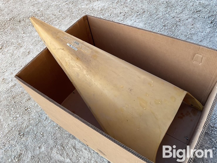 new-holland-996-image-5