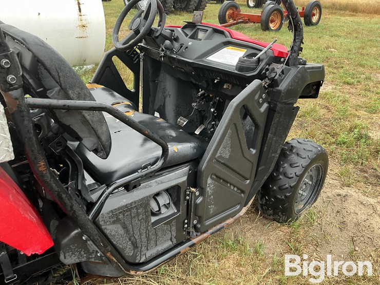 2015-pioneer-4x4-image-19