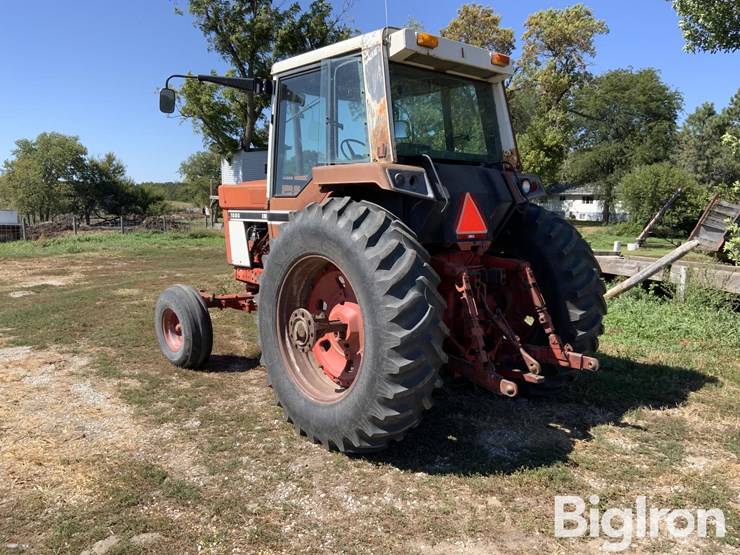 1977-international-1086-image-7