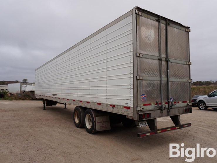 2016-utility-53'-image-7