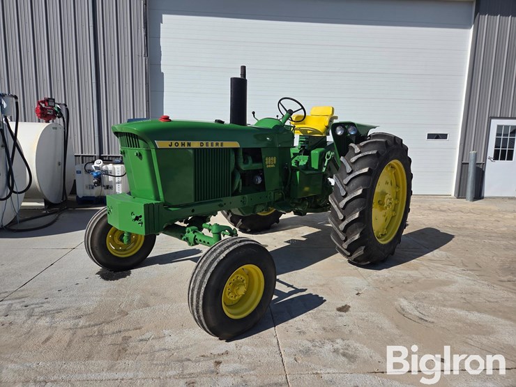 1972-john-deere-3020-image-1