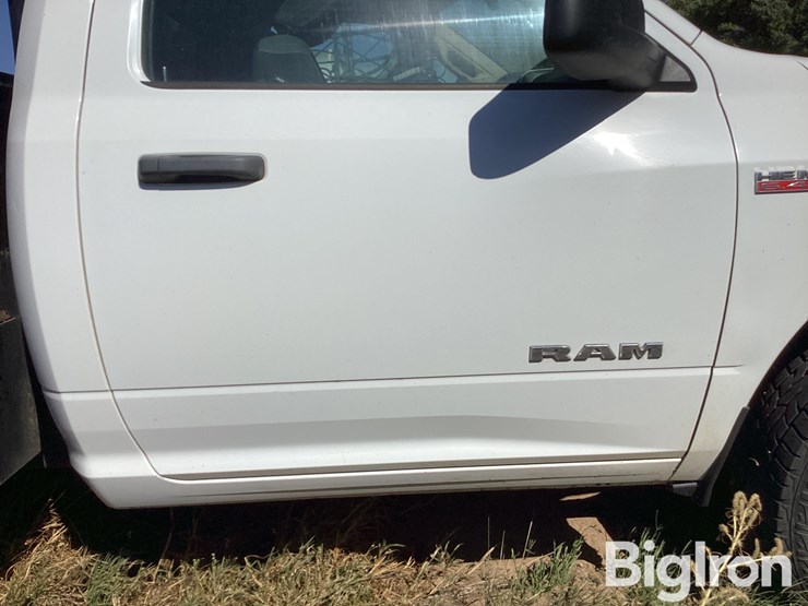 2019-dodge-2500-image-17