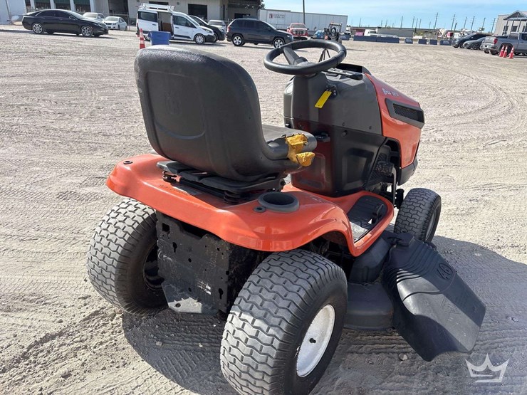 husqvarna-46in-riding-mower-image-3