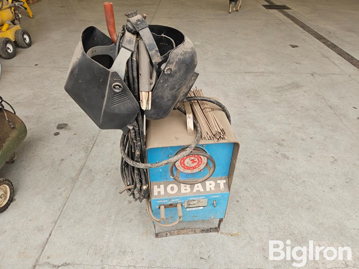 hobart-t-225-stick-welder-image-1