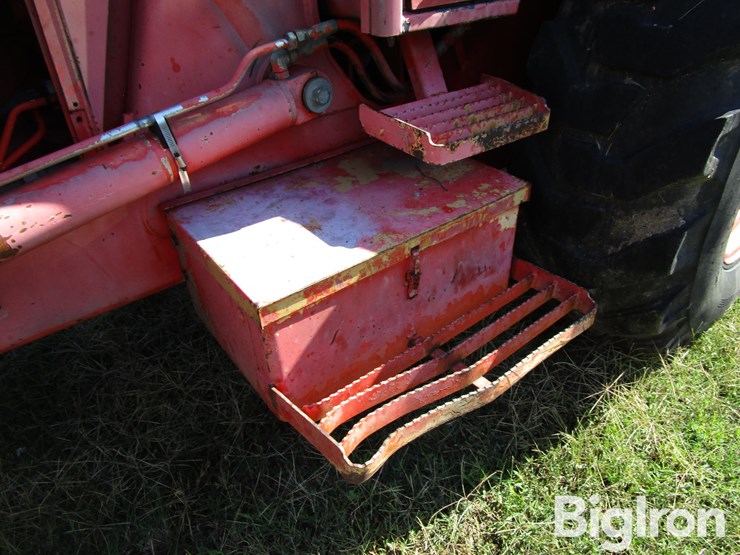 1994-ford-555-image-13