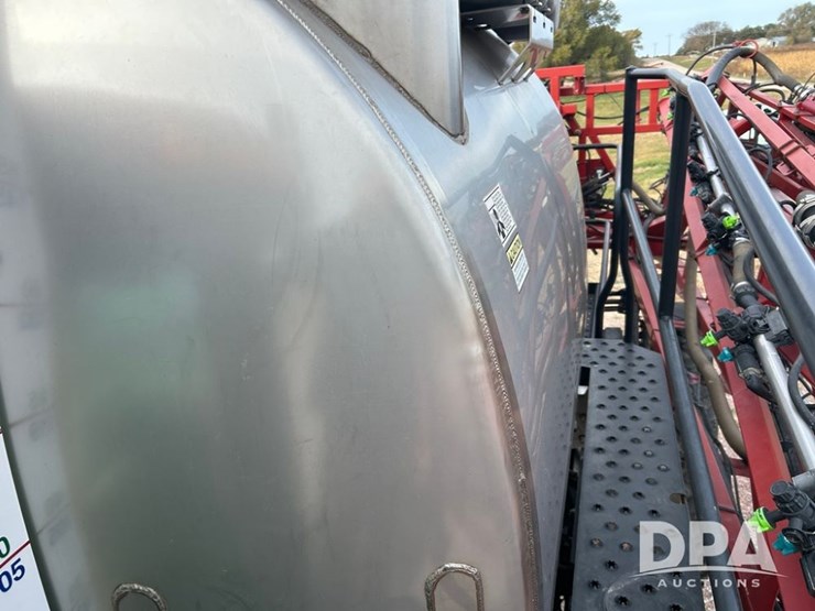 2020-case-ih-patriot-4440-image-53