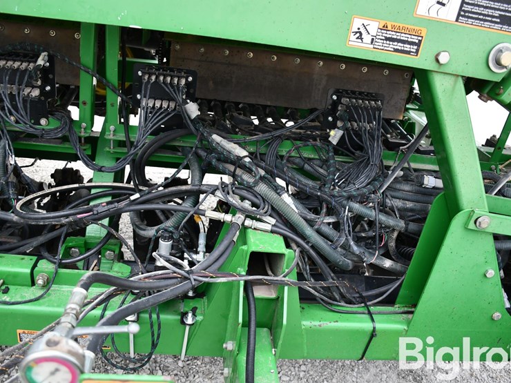 john-deere-1690-ccs-image-17