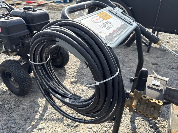 #5307-•-unused-simpson-4400psi-pressure-washer-image-9