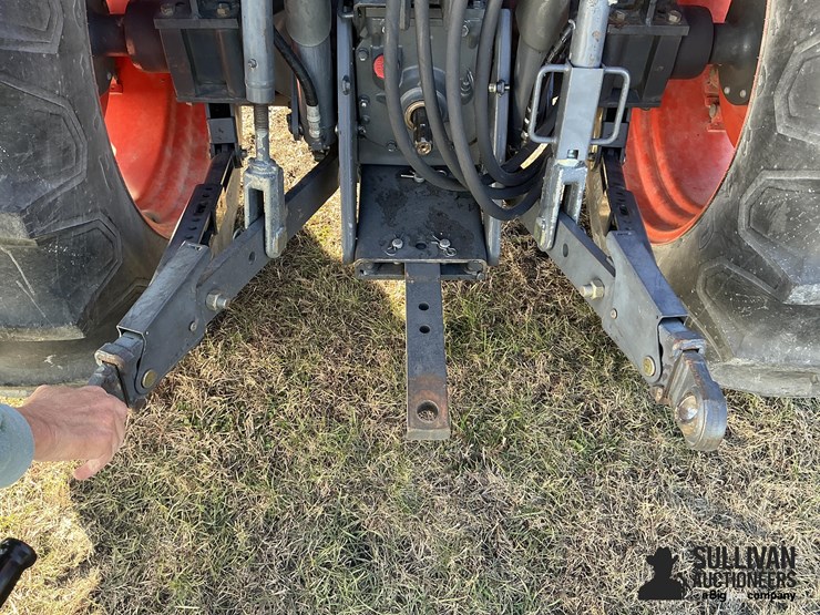 2012-kubota-m7040f-image-9