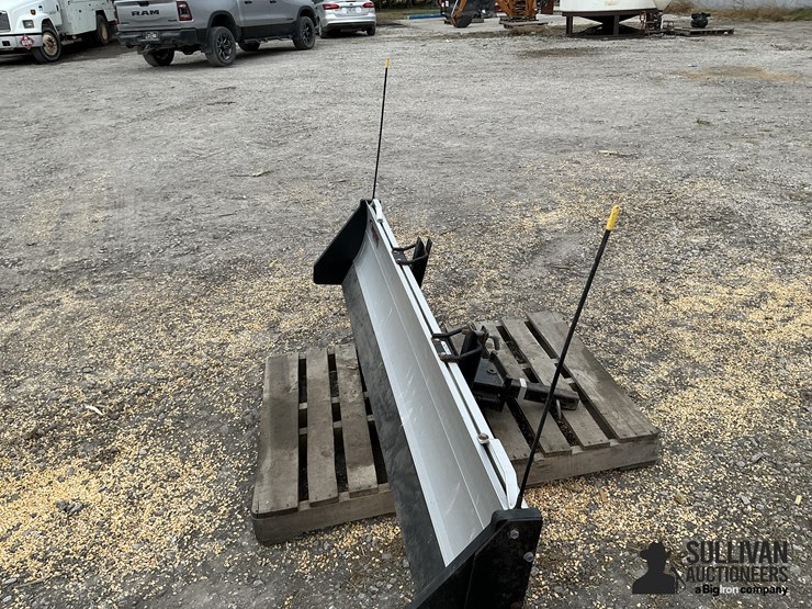 snow-sport-hd-utility-7’-snow-plow-image-12